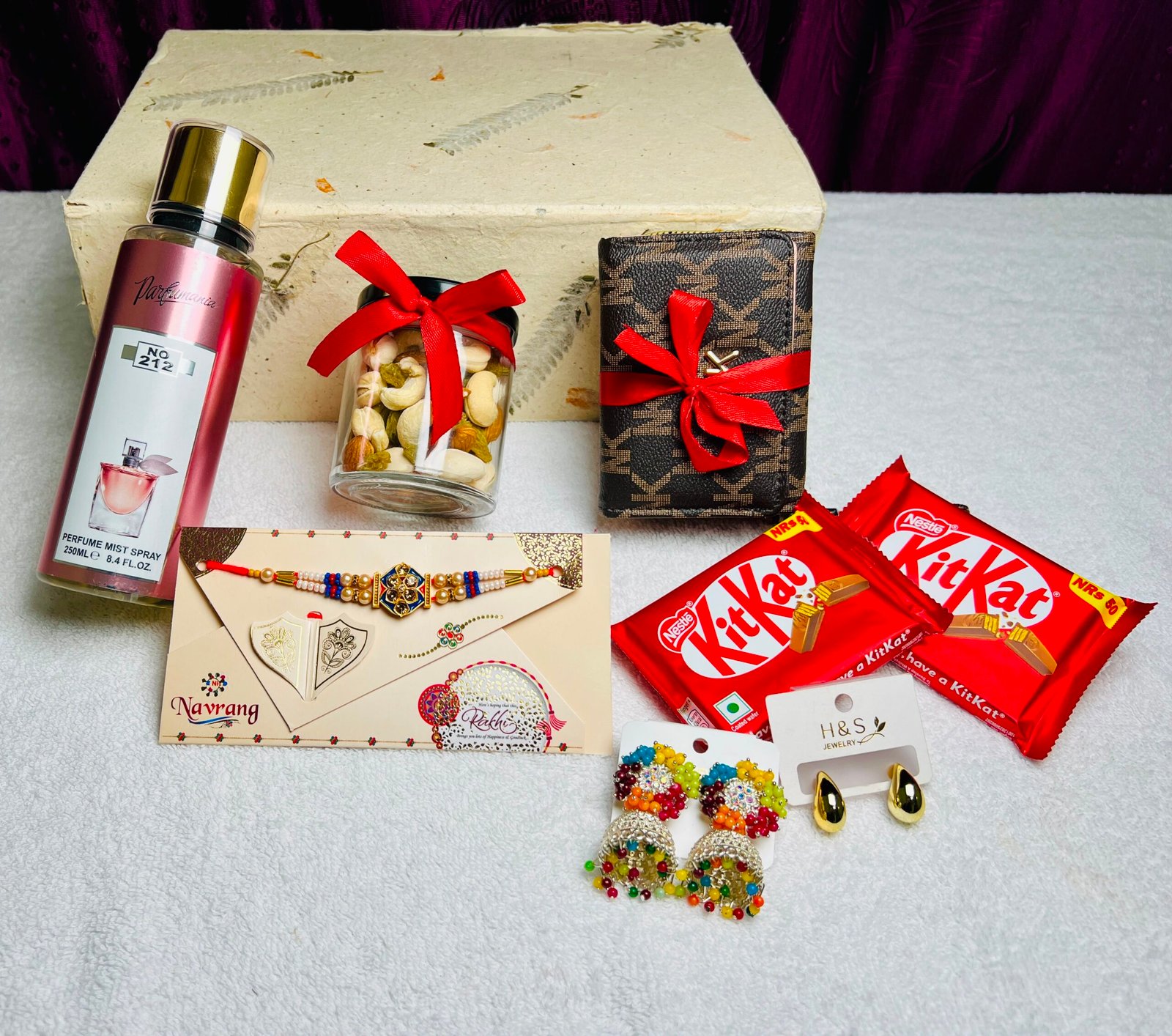 Raksha Bandhan Elegance Gift Hamper for Sisters - Image 2